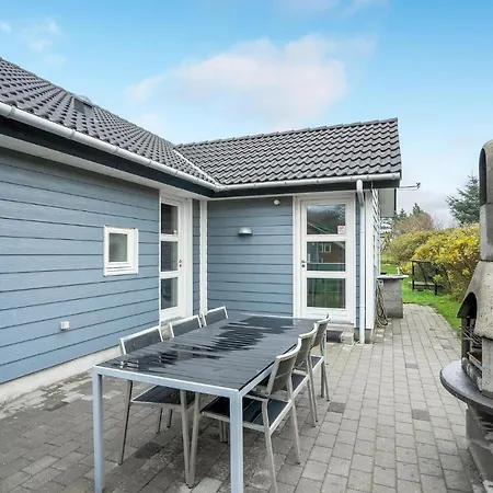 3 Bedroom Awesome In Hvide Sande